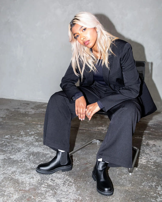 THE SIGNATURE CHELSEA BOOT