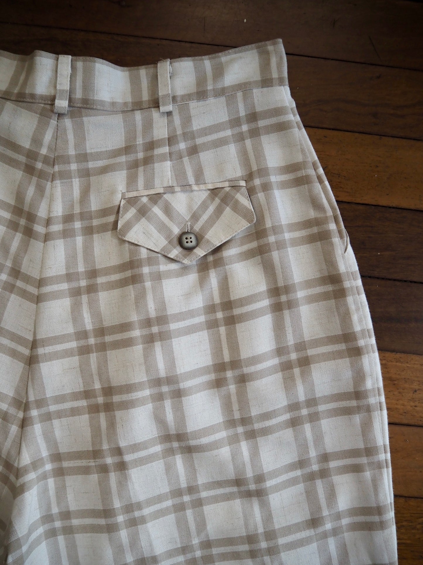 CHECK SHORTS