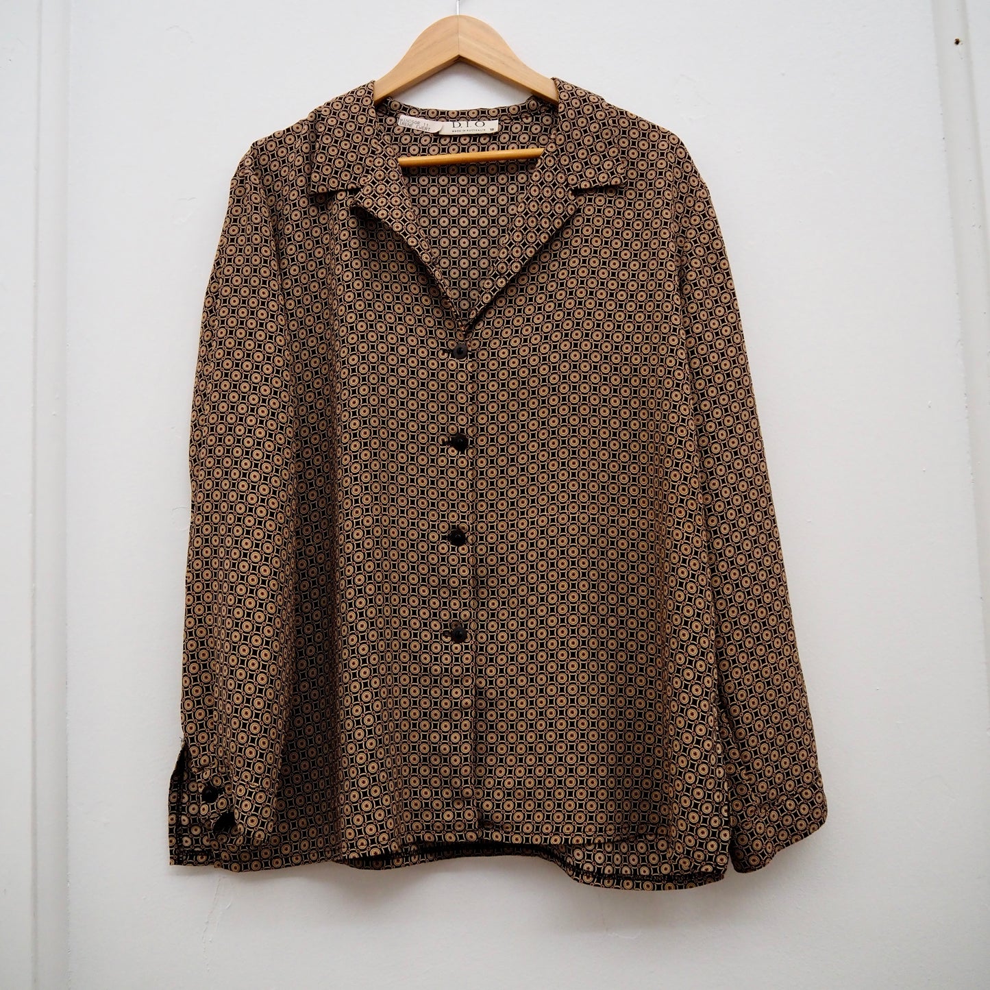 Retro Button Up